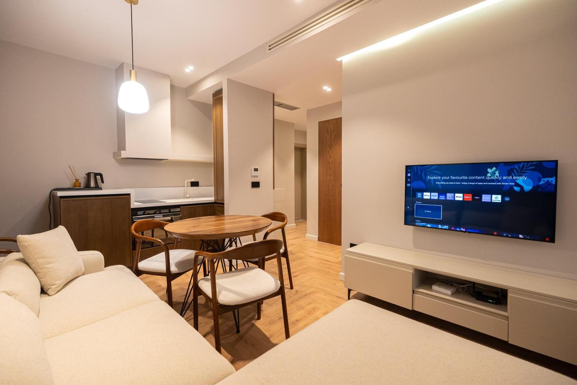 Diora'S Hotel And Apartments Vlorë Extérieur photo